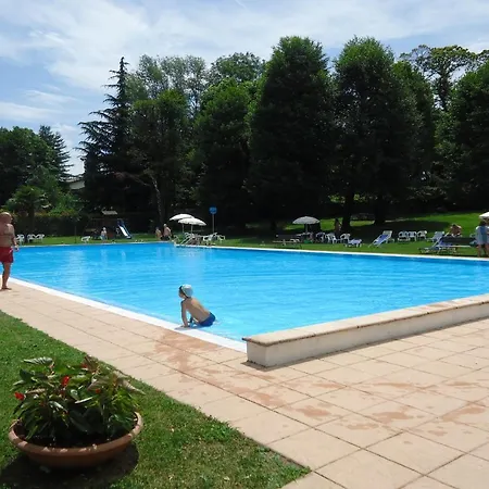 Sleeps 5 Pool * Ispra